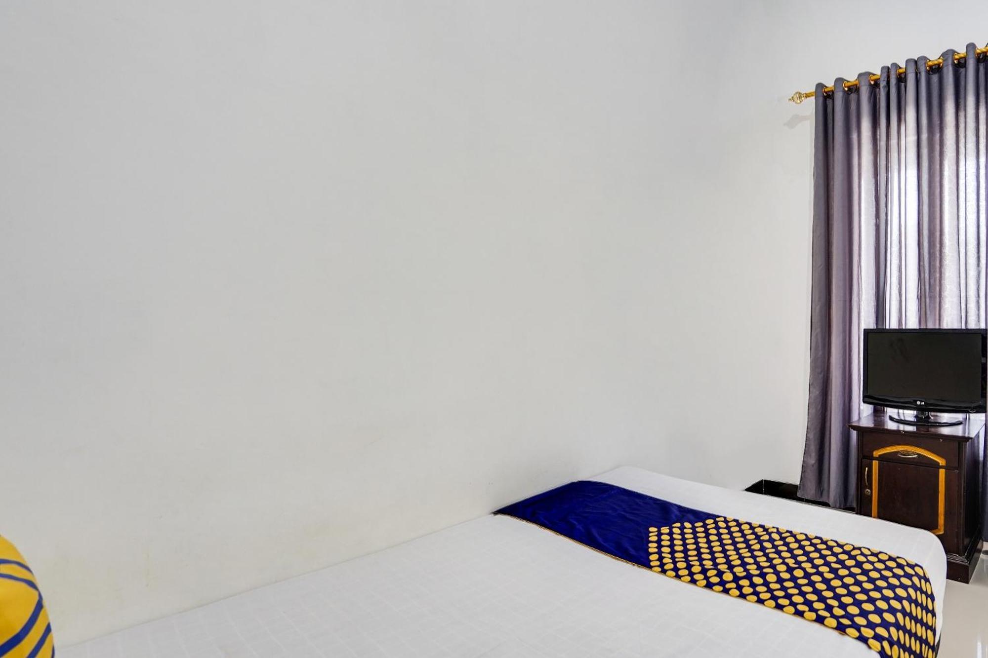 Spot On 91745 Rumah Kost Gresik Syariah Zewnętrze zdjęcie
