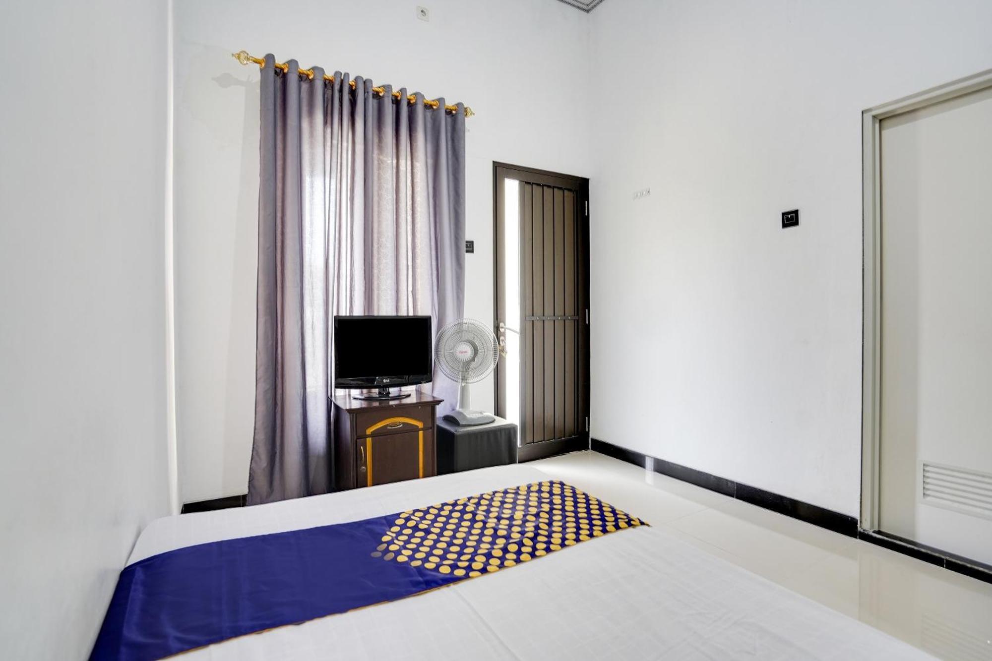 Spot On 91745 Rumah Kost Gresik Syariah Zewnętrze zdjęcie
